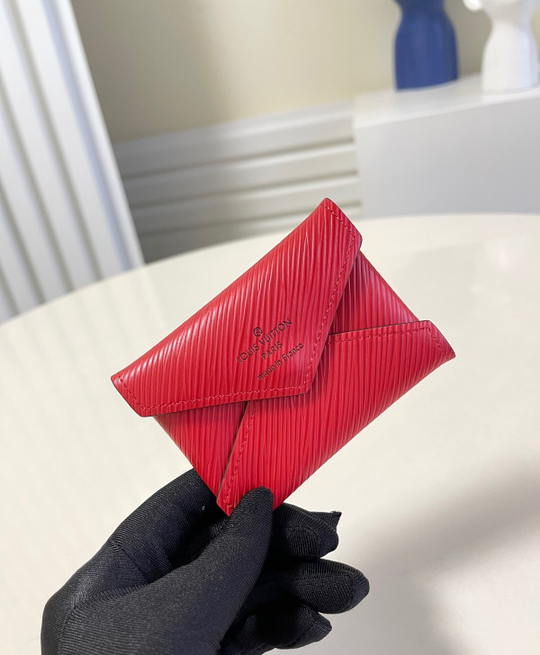 l0*is V*t0n kirigami pochette