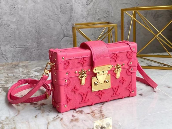 l0*is V*t0n petite malle