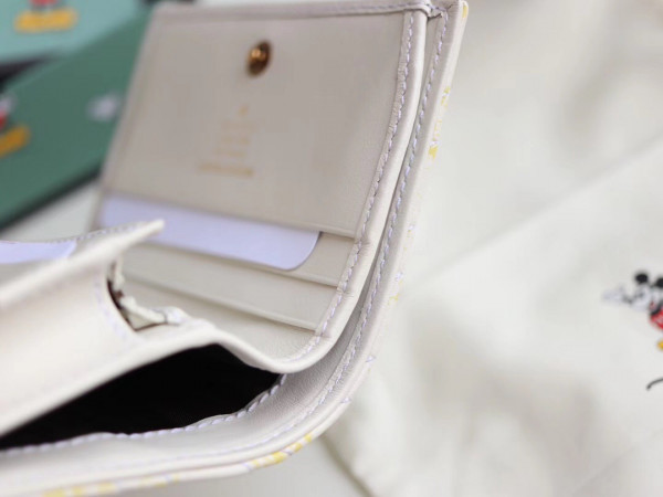 disney x G*u*i wallet
