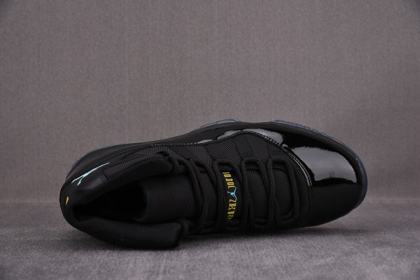 AIR JORDAN 11 RETRO 