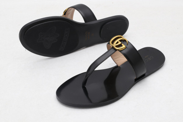 G*u*i leather thong sandal with double g