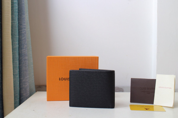 l0*is V*t0n amerigo wallet