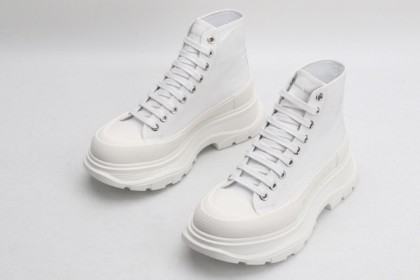 ale*d*r M*Q*en tread slick boot