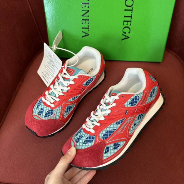 bo*te*ga Ve*ne*ta sneakers