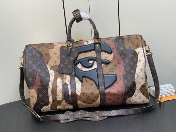 l0*is V*t0n  keepall bandouliÈre 45