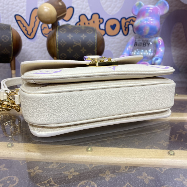 l0*is V*t0n pochette metis east west