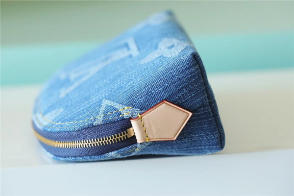 l0*is V*t0n pochette cosmétique pm