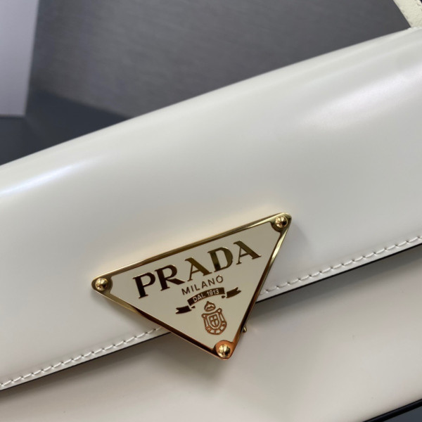 Pra*a patent bag-20.5*10.5*4cm