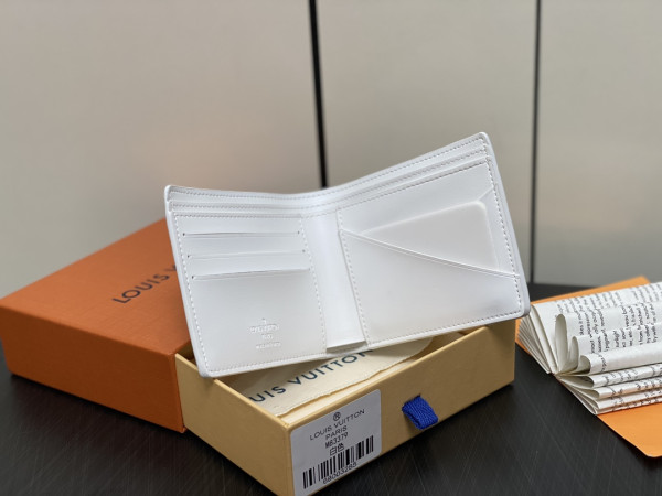 l0*is V*t0n multiple wallet-11.5*9*1.5cm