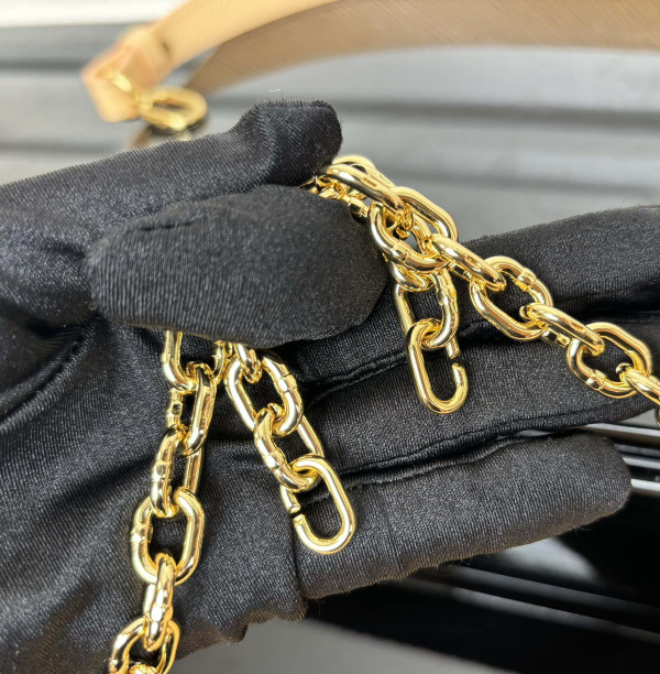 l0*is V*t0n twist-23.5*12*7 cm