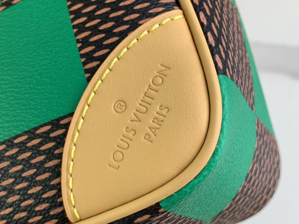 l0*is V*t0n chess messenger-24*24*8cm