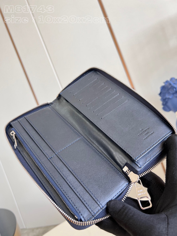 l0*is V*t0n zippy wallet-10*20*2 cm