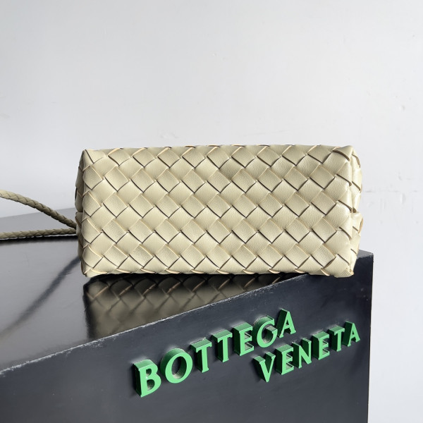 bo*te*ga Ve*ne*ta small andiamo-25*22*10.5cm