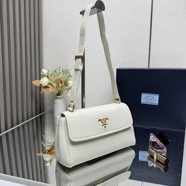 Pra*a small leather shoulder bag-26*14*9.5cm