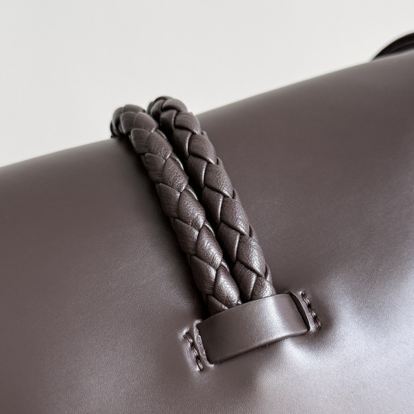 bo*te*ga Ve*ne*ta baby liberta - 24*15.5*5cm